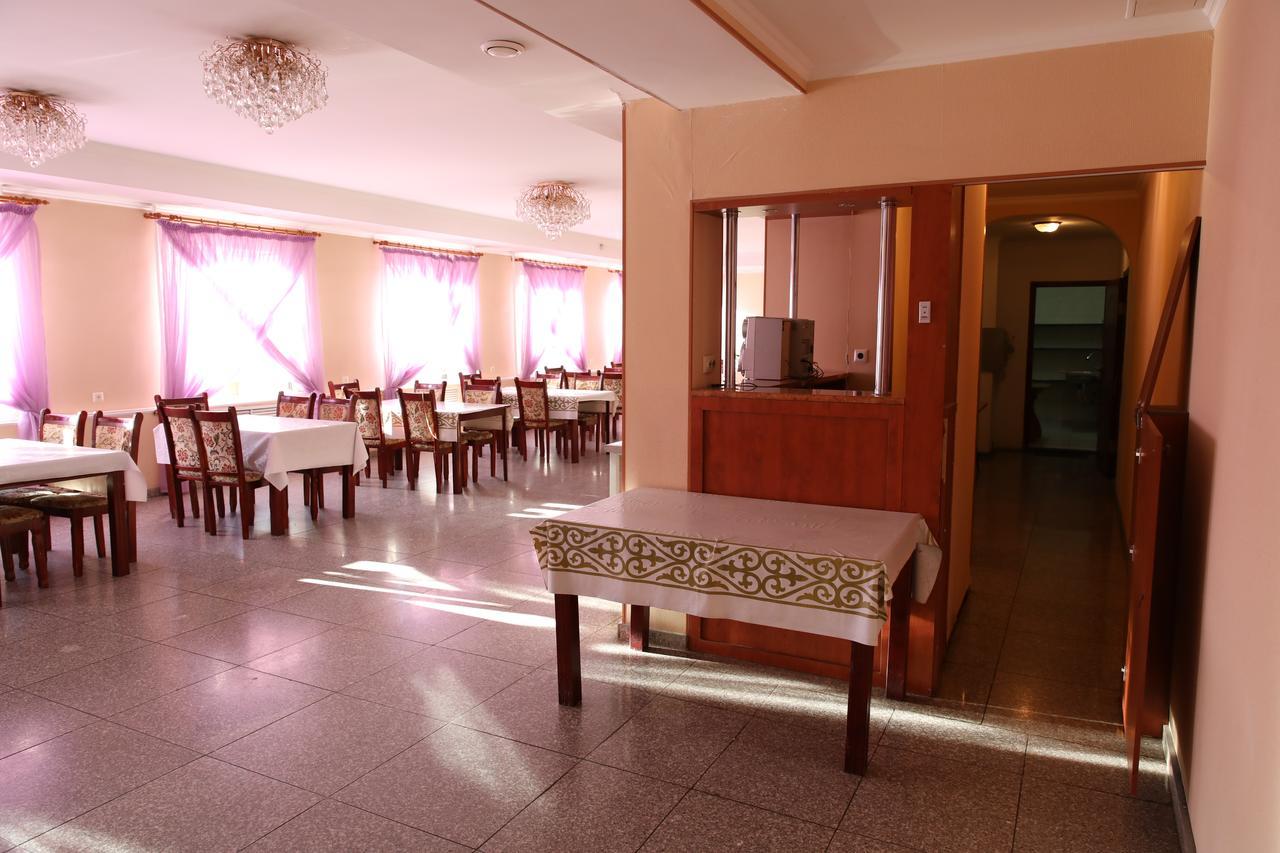 Hotel Alkuat Asztana Kültér fotó